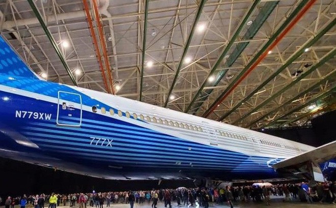  Boeing âm thầm ra mắt máy bay chở khách dài nhất thế giới - Ảnh 1.