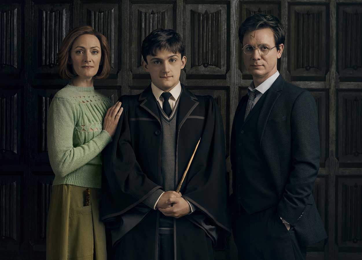 Fan Harry Potter nổi nóng vì lâu lâu J. K. Rowling lại hé lộ một chi tiết chẳng ai mong muốn - Ảnh 1. Fan Harry Potter nổi nóng vì lâu lâu J. K. Rowling lại hé lộ một chi tiết chẳng ai mong muốn - Ảnh 1.