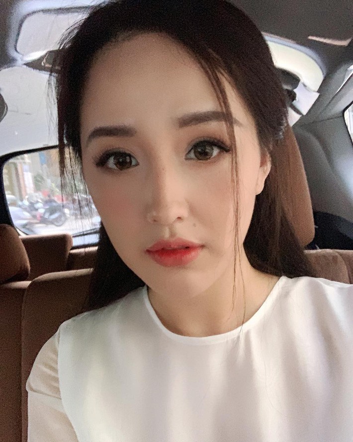 Vừa đổi kiểu makeup, Mai Phương Thúy đã hóa ngay thành 