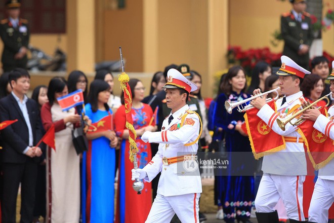 Ông Kim Jong-un vẫy tay tạm biệt và cảm ơn Việt Nam, lên tàu bọc thép trở về Triều Tiên - Ảnh 16.