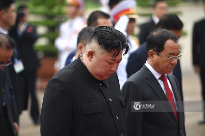 Chủ tịch Triều Tiên Kim Jong-un đến viếng đài tưởng niệm các Anh hùng, Liệt sĩ và lăng Chủ tịch Hồ Chí Minh - Ảnh 18.