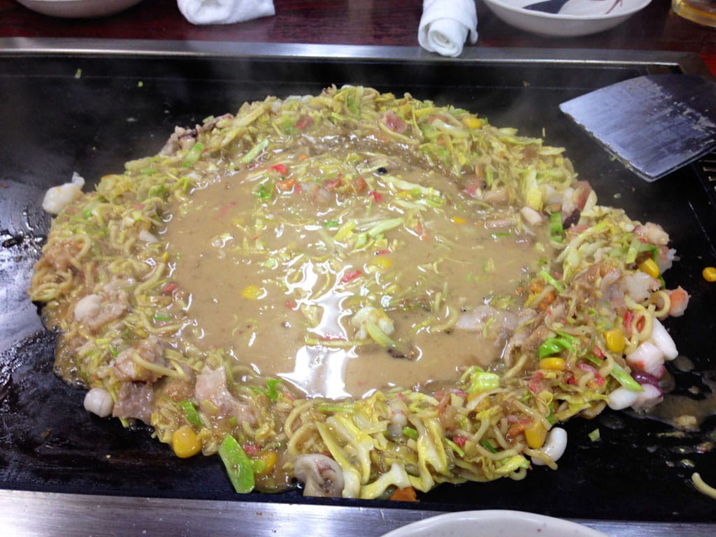 Có đến Nhật Bản thì đừng nhầm bánh  xèo okonomiyaki với món này kẻo tẽn tò - Ảnh 6.