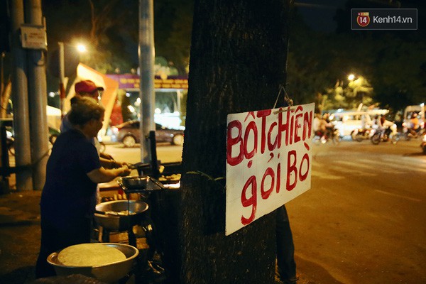 Hàng quán Sài Gòn: không cửa hàng, chẳng biển hiệu, có nơi chẳng nổi bộ bàn ghế nhưng vẫn tồn tại sương sương vài thập kỷ - Ảnh 6.