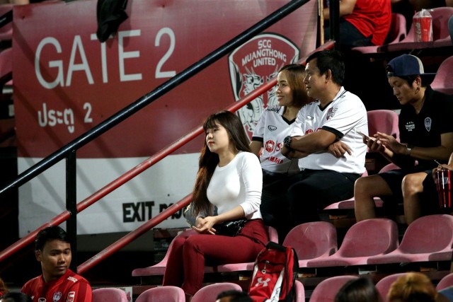 Bỏ qua h&agrave;ng trăm c&ocirc; g&aacute;i, Yến Xu&acirc;n c&oacute; g&igrave; m&agrave; khiến L&acirc;m T&acirc;y y&ecirc;u đắm đuối đến vậy? - Ảnh 10.