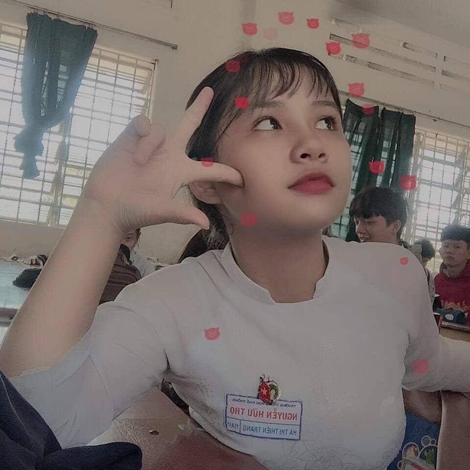 Đi thu vở bài tập nhưng thần thái ngời ngời như diễn viên, nữ sinh bỗng nhiên hot rần rần trên mạng - Ảnh 4. Đi thu vở bài tập nhưng thần thái ngời ngời như diễn viên, nữ sinh bỗng nhiên hot rần rần trên mạng - Ảnh 4.
