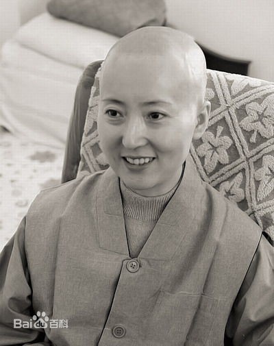 Số phận cùng cực của mỹ nhân Hồng Lâu Mộng Trần Hiểu Húc: Phim vận vào đời, tiên nữ cạo trọc vì bệnh ung thư - Ảnh 10.