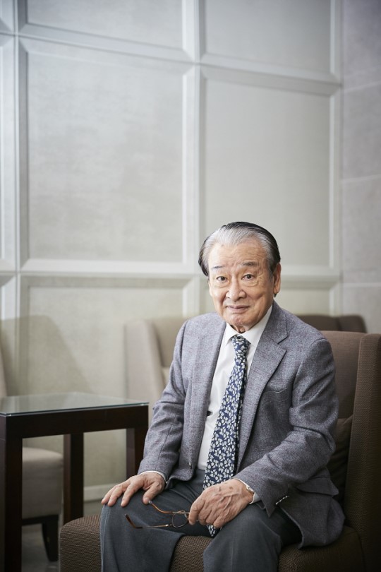 Ông nội quốc dân Lee Soon Jae sau 60 năm lăn lộn ngành giải trí: Không có đặc quyền nào cho người nổi tiếng - Ảnh 9.