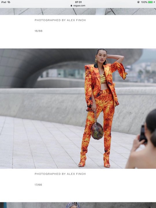 Khi cả Vbiz không còn đoái hoài Seoul Fashion Week thì học trò của Võ Hoàng Yến lại ghi điểm tại đây khi được lên hẳn Vogue Mỹ - Ảnh 1.