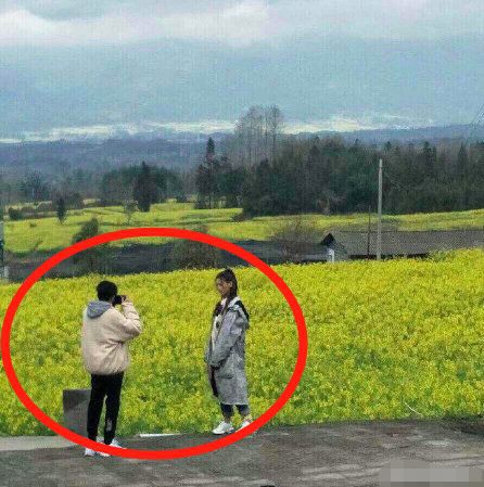 Khẩu chiến fandom Vương Nguy&ecirc;n - Dương Si&ecirc;u Việt: Người bị tố khai mua bằng cấp, kẻ bị khui ảnh &ldquo;n&oacute;ng&rdquo; trong qu&aacute; khứ - Ảnh 7.
