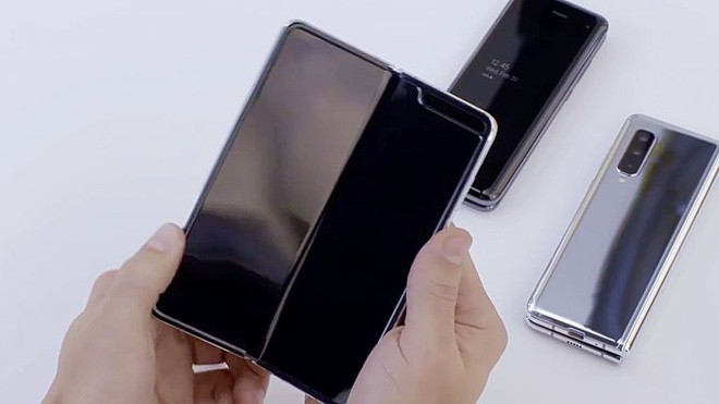 Không! Samsung Galaxy Fold không quá đắt, ngược lại rất xứng đáng với mức giá 1.980 USD - Ảnh 2.