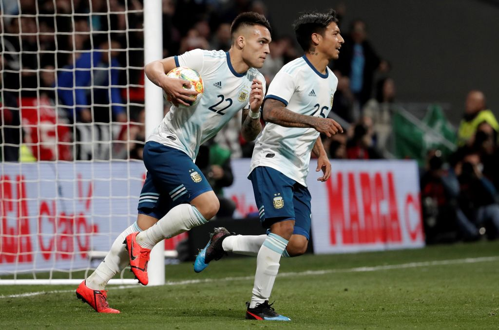 Messi, Ronaldo làm gì cũng có nhau: Cùng bị loại khỏi World Cup trong một ngày, giờ đây lại rủ nhau nếm trái đắng ở trận đầu tái xuất - Ảnh 4. Messi, Ronaldo làm gì cũng có nhau: Cùng bị loại khỏi World Cup trong một ngày, giờ đây lại rủ nhau nếm trái đắng ở trận đầu tái xuất - Ảnh 4.