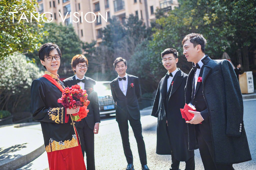 Đám cưới hot nhất hôm nay: Thiếu gia giàu nhất Trung Quốc làm phù rể, tặng nóng cô dâu chú rể 1 chiếc Rolls Royce - Ảnh 1.