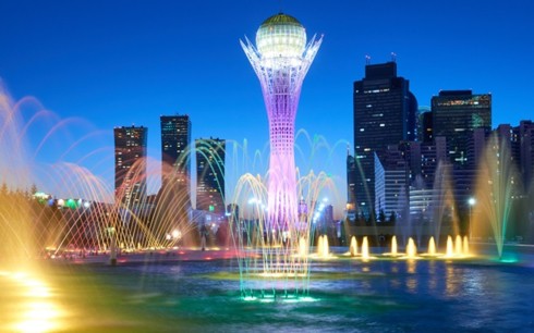 Thủ đô của Kazakhstan chính thức có tên mới là Nur-Sultan - Ảnh 1.