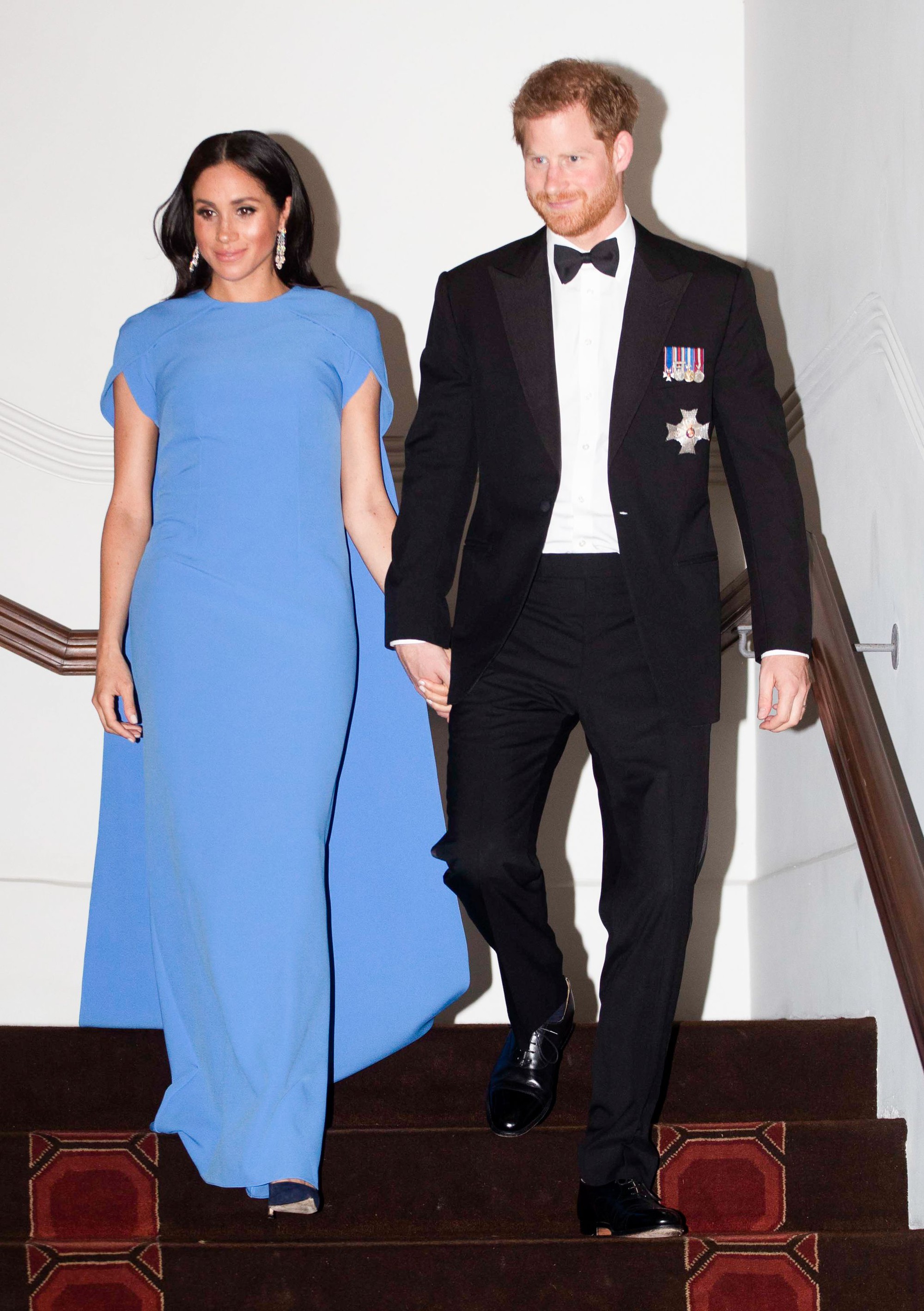 Vẫn biết Công nương Meghan Markle mê đồ hiệu nhưng không ngờ cô tiêu hoang tới mức này để sắm sửa đồ bầu bí - Ảnh 3. Vẫn biết Công nương Meghan Markle mê đồ hiệu nhưng không ngờ cô tiêu hoang tới mức này để sắm sửa đồ bầu bí - Ảnh 3.