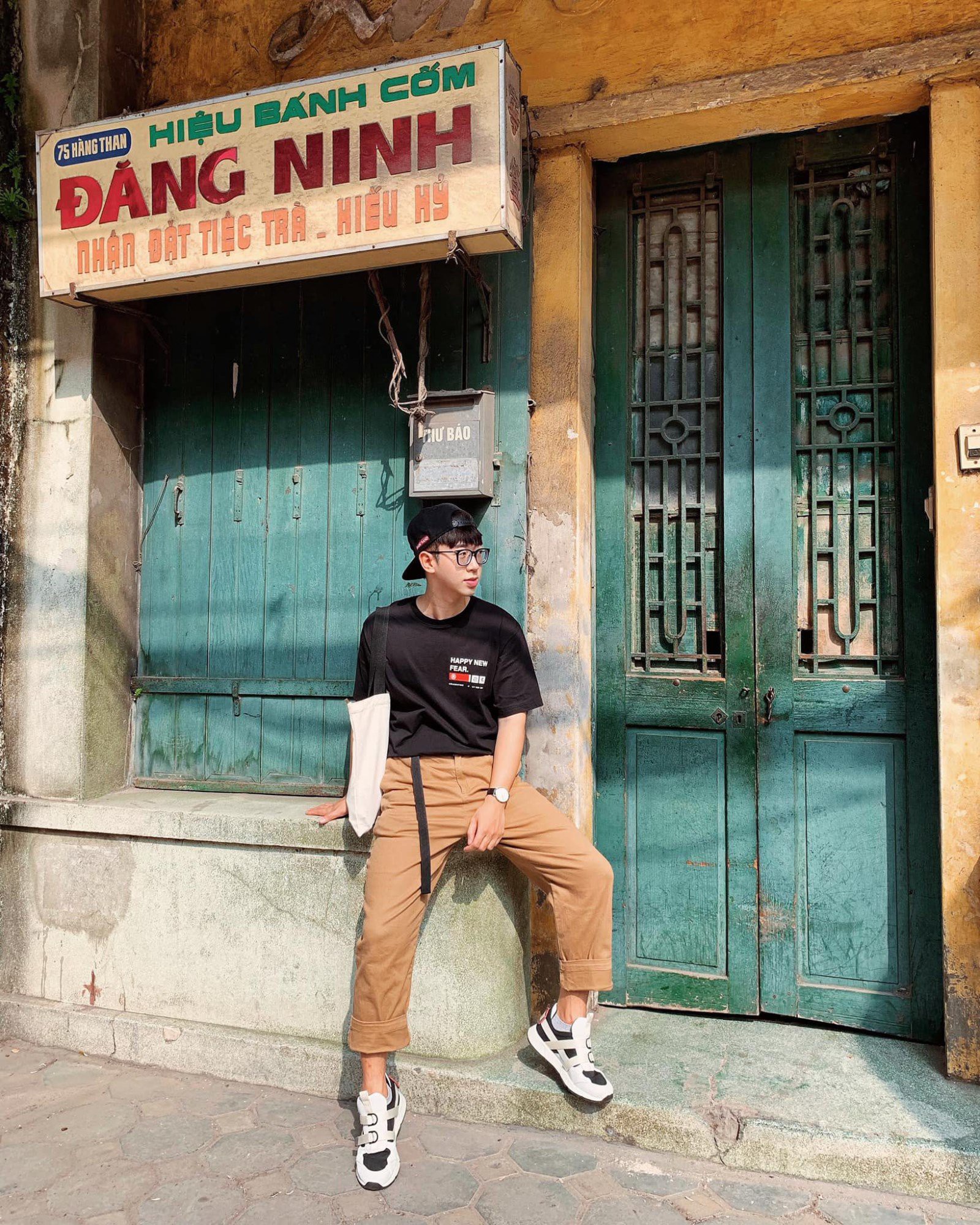 Nổi đình nổi đám 1 thời nhưng cả 4 background sống ảo này giờ đây chỉ còn là dĩ vãng với giới trẻ Việt - Ảnh 8. Nổi đình nổi đám 1 thời nhưng cả 4 background sống ảo này giờ đây chỉ còn là dĩ vãng với giới trẻ Việt - Ảnh 8.