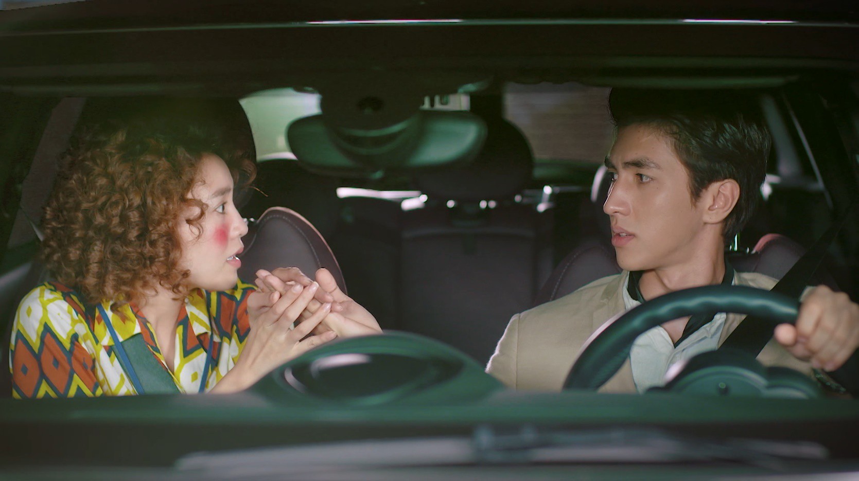 Núp lùm đi nặng như nữ chính Friend Zone, Phi Yến Mối Tình Đầu Của Tôi ngậm ngùi nhận trái đắng - Ảnh 14. Núp lùm đi nặng như nữ chính Friend Zone, Phi Yến Mối Tình Đầu Của Tôi ngậm ngùi nhận trái đắng - Ảnh 14.