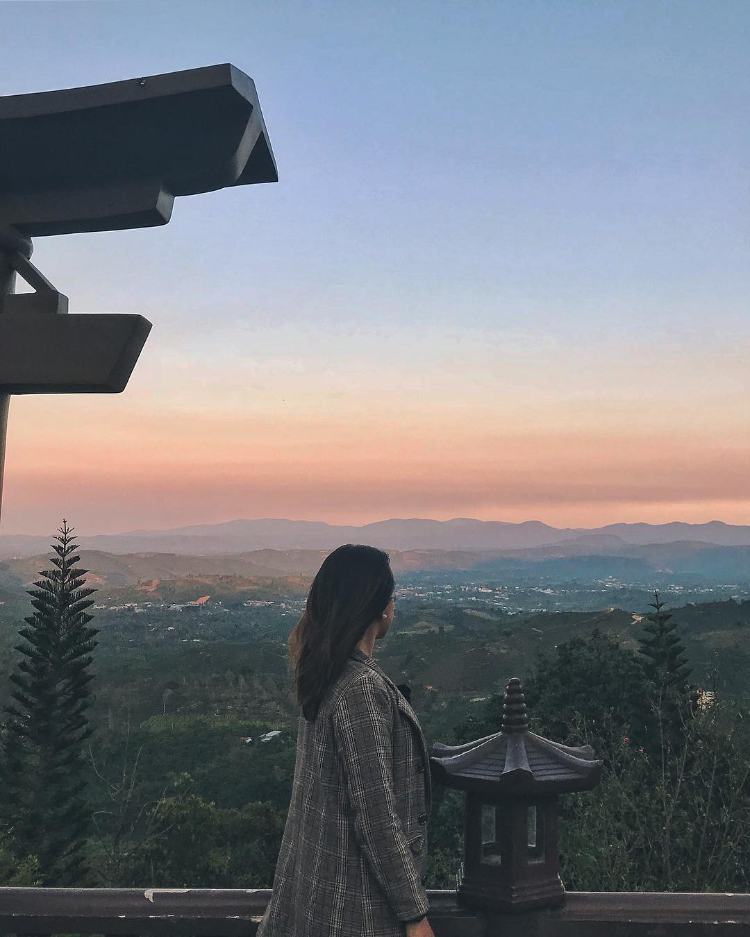 Chưa đi Nhật cũng đừng buồn, Việt Nam có hẳn 3 phiên bản chùa chiền có kiến trúc độc đáo cộp mác xứ sở mặt trời mọc đây này! - Ảnh 14. Chưa đi Nhật cũng đừng buồn, Việt Nam có hẳn 3 phiên bản chùa chiền có kiến trúc độc đáo cộp mác xứ sở mặt trời mọc đây này! - Ảnh 14.