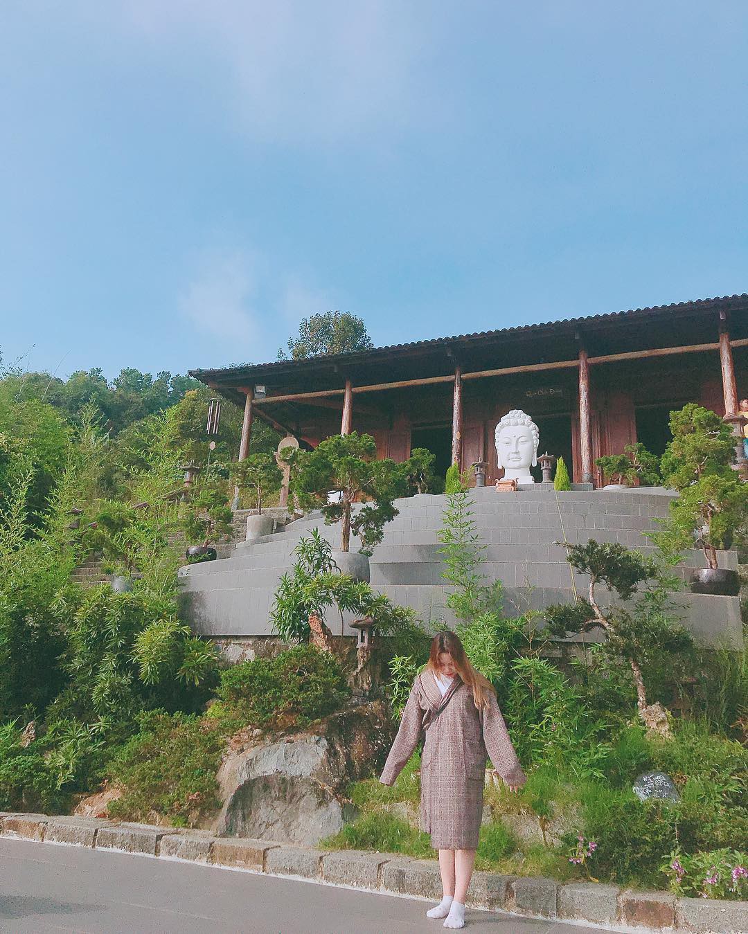 Chưa đi Nhật cũng đừng buồn, Việt Nam có hẳn 3 phiên bản chùa chiền có kiến trúc độc đáo cộp mác xứ sở mặt trời mọc đây này! - Ảnh 16. Chưa đi Nhật cũng đừng buồn, Việt Nam có hẳn 3 phiên bản chùa chiền có kiến trúc độc đáo cộp mác xứ sở mặt trời mọc đây này! - Ảnh 16.