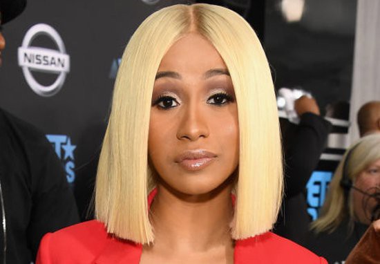 Đang y&ecirc;n đang l&agrave;nh, Cardi B tự b&oacute;c phốt ch&iacute;nh m&igrave;nh ng&agrave;y xưa hay gạ gẫm rồi trấn lột đ&agrave;n &ocirc;ng sau khi vui vẻ - Ảnh 1.