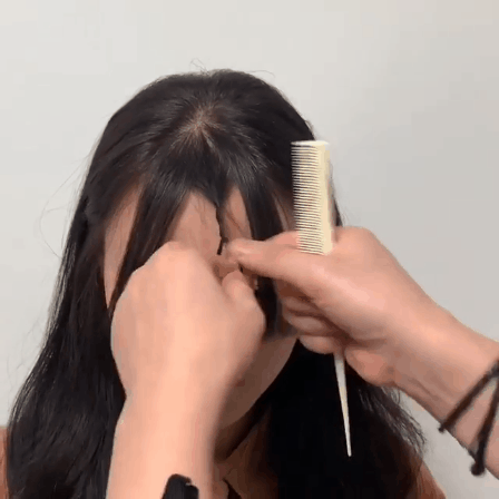 Thuần thục 4 bước siêu dễ này, bạn sẽ có mái thưa đúng chuẩn Hàn Quốc mà chẳng phải tốn tiền ra salon tóc - Ảnh 4.