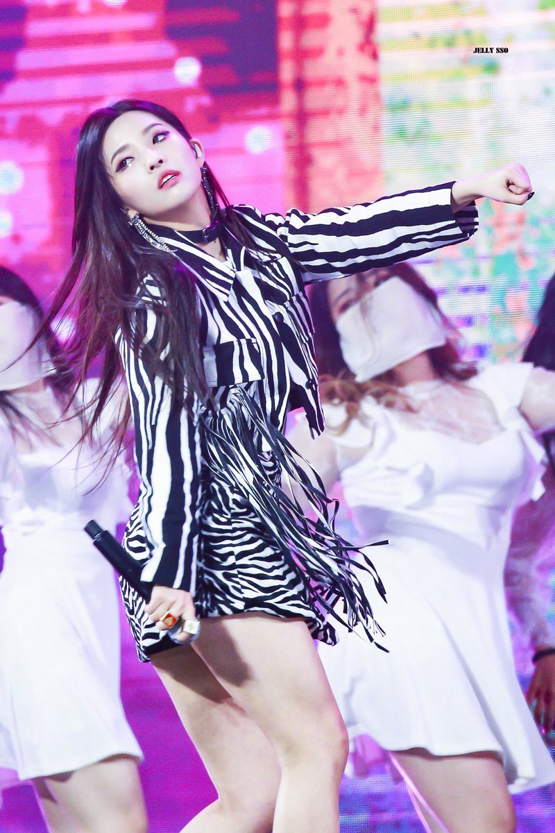 Ngất ngây với dàn “soái tỷ” Kpop: Ai cũng khí chất ngời ngời bảo sao fan nữ lại “say như điếu đổ” - Ảnh 31. Ngất ngây với dàn “soái tỷ” Kpop: Ai cũng khí chất ngời ngời bảo sao fan nữ lại “say như điếu đổ” - Ảnh 31.