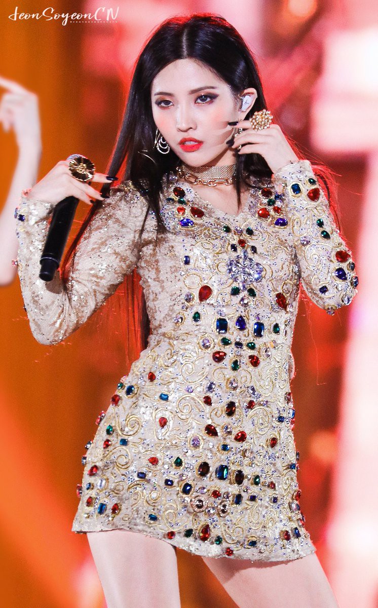 Ngất ngây với dàn “soái tỷ” Kpop: Ai cũng khí chất ngời ngời bảo sao fan nữ lại “say như điếu đổ” - Ảnh 30. Ngất ngây với dàn “soái tỷ” Kpop: Ai cũng khí chất ngời ngời bảo sao fan nữ lại “say như điếu đổ” - Ảnh 30.