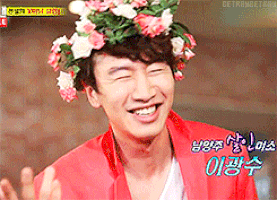 Lee Kwang Soo: Thánh nhọ của Running Man vươn mình trở thành Hoàng tử châu Á - Ảnh 17. Lee Kwang Soo: Thánh nhọ của Running Man vươn mình trở thành Hoàng tử châu Á - Ảnh 17.