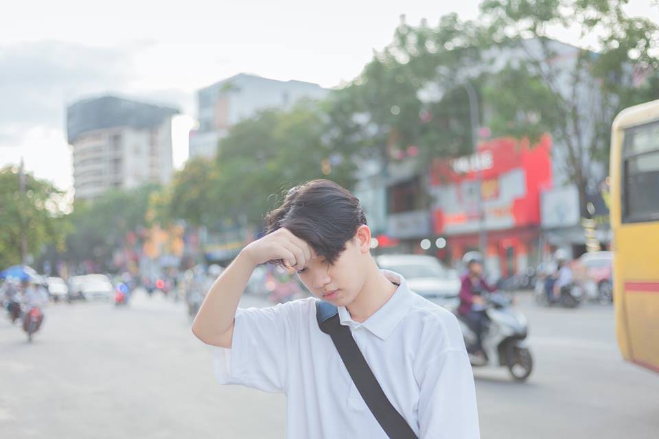 Nam sinh biểu diễn Một đêm say hay đến nỗi khán giả vẫy lightstick và hát theo như thể concert của idol - Ảnh 4. Nam sinh biểu diễn Một đêm say hay đến nỗi khán giả vẫy lightstick và hát theo như thể concert của idol - Ảnh 4.