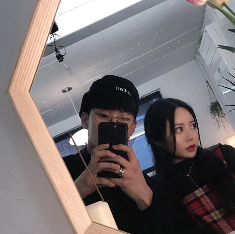 Chồng quanh năm suốt tháng mặc áo đen đi làm nhưng... đồng nghiệp lại quay ra nói móc vợ sân si? - Ảnh 3. Chồng quanh năm suốt tháng mặc áo đen đi làm nhưng... đồng nghiệp lại quay ra nói móc vợ sân si? - Ảnh 3.