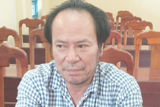 Cắt cổ t&agrave;i xế &ocirc;m rồi k&eacute;o thi thể bỏ dưới k&ecirc;nh  - Ảnh 1.