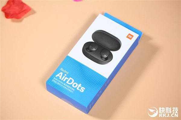 Cận cảnh Redmi AirDots, tai nghe không dây thực thụ giá chỉ 350 nghìn của Redmi - Ảnh 1.