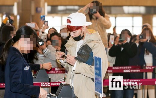 Quân đoàn idol siêu hot đổ bộ sân bay: Mỹ nhân Black Pink gây bão vì xuất thần, Yoochun lộ diện sau scandal tình cảm - Ảnh 13.