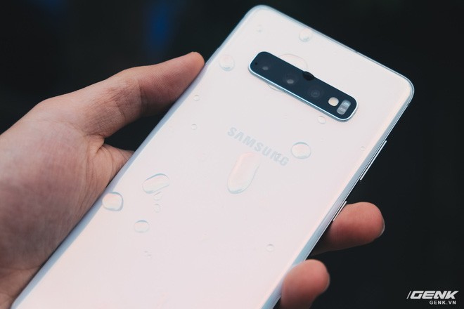 Samsung Galaxy S10  có đáng giá gấp đôi Xiaomi Mi 9 khi cùng sở hữu cấu hình mạnh, 3 camera và cảm biến vân tay dưới màn hình? - Ảnh 23.