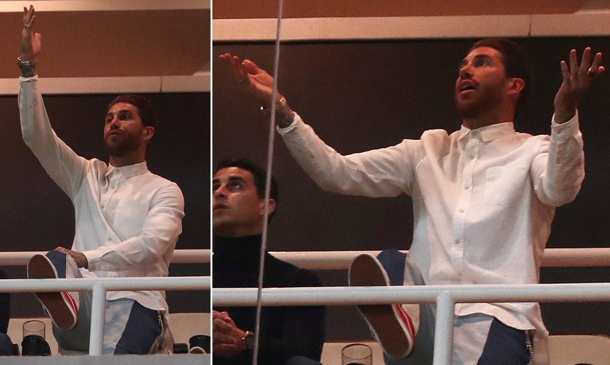 Cầu thủ đắt giá nhất thế giới thay đổi sắc thái từ quẩy sớm sang lo lắng, để rồi thất thần nhìn MU loại PSG - Ảnh 6.