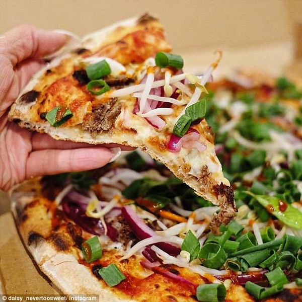 Ngoài pizza bún đậu mắm tôm đang xôn xao thì còn biết bao món pizza hồn Việt thân Ý đây này - Ảnh 6.