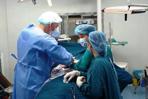 Phát hiện người đàn ông mắc bệnh ung thư vú - Ảnh 1.