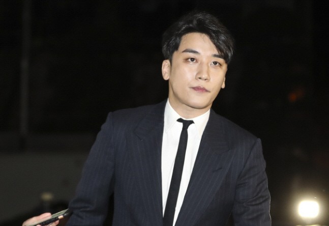 Dân tình phẫn nộ trước tin Seungri có cơ hội thoát khỏi cuộc điều tra dù bị hàng loạt đài truyền hình tố vì lý do này - Ảnh 1.