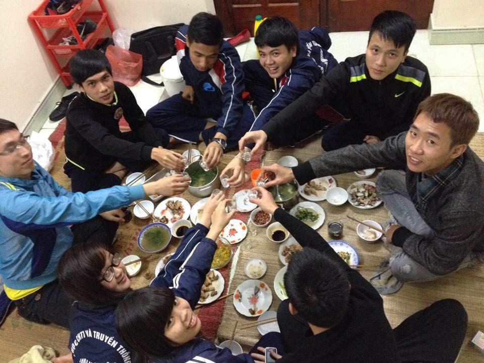 Xuất hiện xóm trọ trong mơ của những ai xa nhà: Thân thiết như gia đình, cùng nhau cuốc đất trồng rau, thổi cơm chung - Ảnh 6. Xuất hiện xóm trọ trong mơ của những ai xa nhà: Thân thiết như gia đình, cùng nhau cuốc đất trồng rau, thổi cơm chung - Ảnh 6.