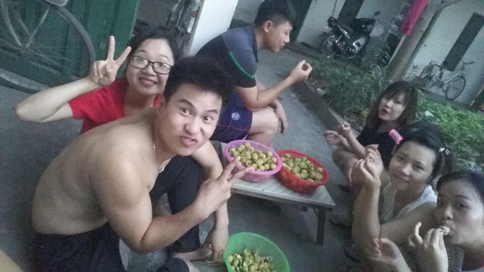 Xuất hiện xóm trọ trong mơ của những ai xa nhà: Thân thiết như gia đình, cùng nhau cuốc đất trồng rau, thổi cơm chung - Ảnh 3. Xuất hiện xóm trọ trong mơ của những ai xa nhà: Thân thiết như gia đình, cùng nhau cuốc đất trồng rau, thổi cơm chung - Ảnh 3.