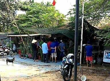 Kinh hãi phát hiện nam công nhân tử vong trong tư thế treo cổ tại nơi làm việc - Ảnh 1.