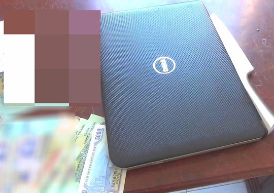 Trộm heo đất lấy tiền cho mẹ... sắm v&agrave;ng - Ảnh 2.