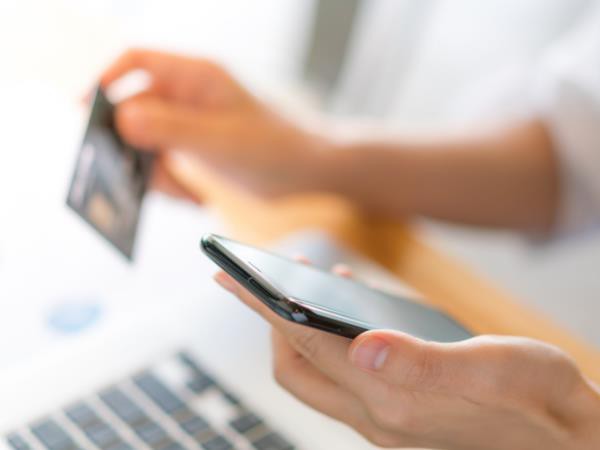 VCB-Mobile B@nking: Công cụ đắc lực giúp nâng cao chất lượng cuộc sống trong thời đại số - Ảnh 1.