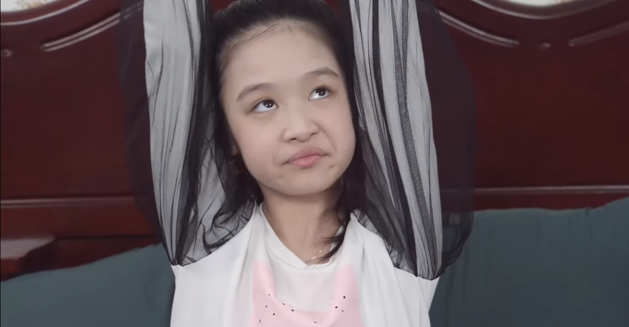 Bó tay đầu hàng với 5 bà cô nhí khó chiều trên màn ảnh Việt - Ảnh 1. Bó tay đầu hàng với 5 bà cô nhí khó chiều trên màn ảnh Việt - Ảnh 1.