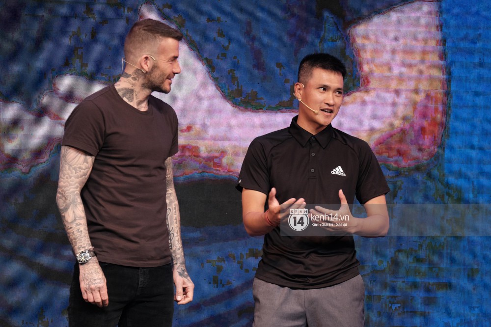 Khoảnh khắc hiếm có: Lần đầu tiên David Beckham, Công Vinh, Duy Mạnh hội ngộ trong một khung hình - Ảnh 2. Khoảnh khắc hiếm có: Lần đầu tiên David Beckham, Công Vinh, Duy Mạnh hội ngộ trong một khung hình - Ảnh 2.