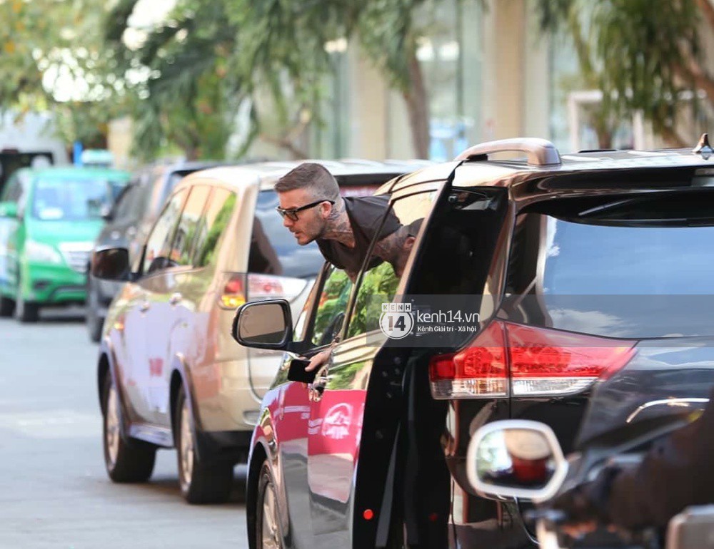 Cuối cùng David Beckham đã xuất hiện tại sự kiện ở TP.HCM: Ngôi sao quốc tế chuẩn bị gặp gỡ 2 cầu thủ Việt đình đám - Ảnh 1. Cuối cùng David Beckham đã xuất hiện tại sự kiện ở TP.HCM: Ngôi sao quốc tế chuẩn bị gặp gỡ 2 cầu thủ Việt đình đám - Ảnh 1.
