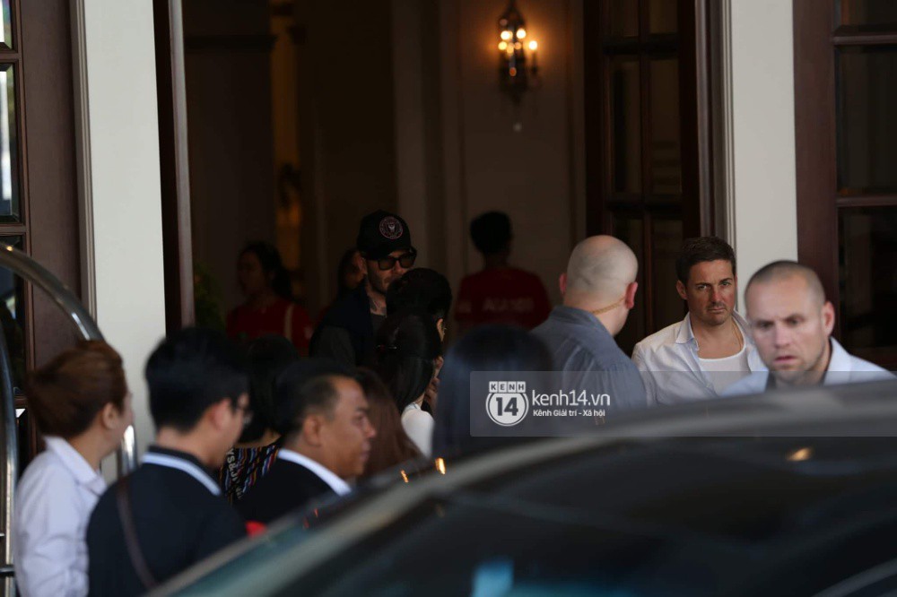 David Beckham tức tốc rời khỏi Việt Nam sau chuyến thăm vỏn vẹn 24 giờ - Ảnh 1. David Beckham tức tốc rời khỏi Việt Nam sau chuyến thăm vỏn vẹn 24 giờ - Ảnh 1.
