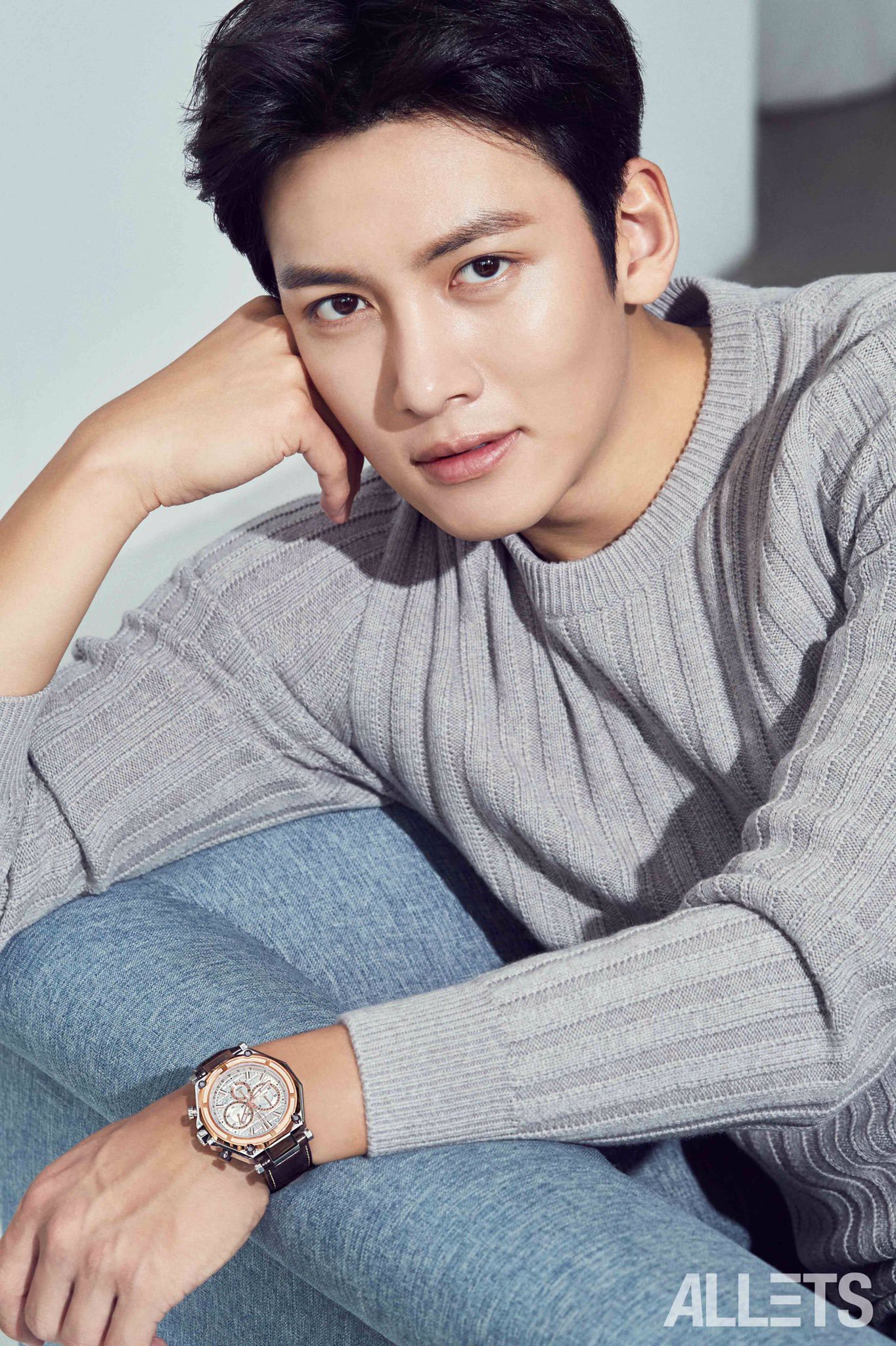 Джи хен ук. Чжи Чан УК. Чжи Чан УК (Ji Chang Wook). Корейский актер Чжи Чан УК. Чжи Чан УК к2 улыбка.