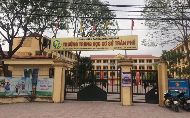 Vụ thầy giáo bị tố dâm ô 7 nam sinh ở Hà Nội: Các cha mẹ khẳng định vụ việc không như báo nêu - Ảnh 1.