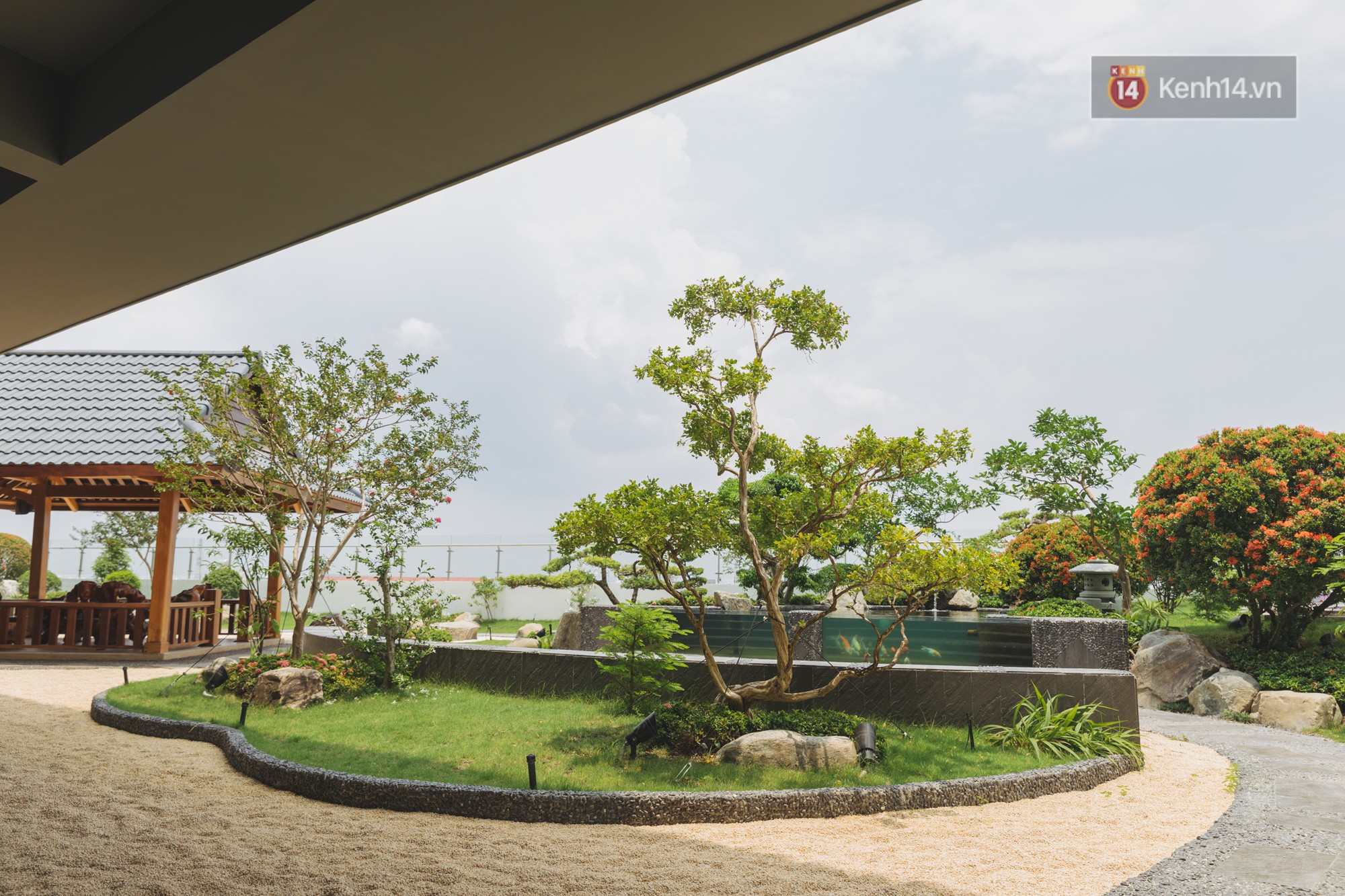 Thiên đường sống ảo mới ở Sài Gòn gọi tên ĐH Văn Lang: Đẹp như trung tâm thương mại, lên hình lung linh bất chấp mọi ngóc ngách - Ảnh 14. Thiên đường sống ảo mới ở Sài Gòn gọi tên ĐH Văn Lang: Đẹp như trung tâm thương mại, lên hình lung linh bất chấp mọi ngóc ngách - Ảnh 14.