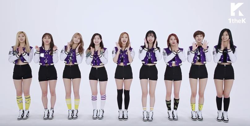 Tại sao K-pop nên có nhiều cuộc chiến “phi giới tính” như giữa BTS và Black Pink? - Ảnh 3. Tại sao K-pop nên có nhiều cuộc chiến “phi giới tính” như giữa BTS và Black Pink? - Ảnh 3.